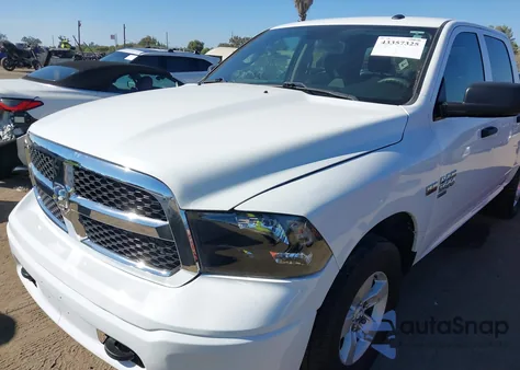 2021 Ram 1500 Classic Tradesman 4X4 5'7 Box z USA, uszkodzony, nr VIN 3C6RR7KT7MG665371